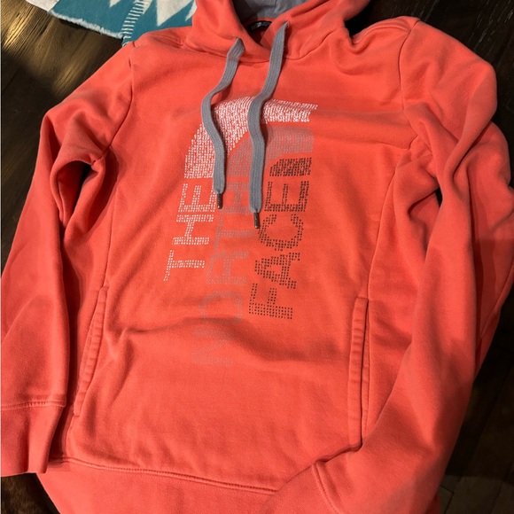Women’s North Face hoodie - Picture 1 of 1